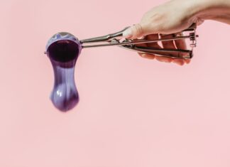 Can You Really ‘Scoop Out’ Your Period? Can You Really ‘Scoop Out’ Your Period?