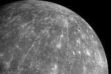 Bright Streaks on Mercury Suggest That It's Not a Dead Planet, but Geologically Active Bright Streaks on Mercury Suggest That It's Not a Dead Planet, but Geologically Active