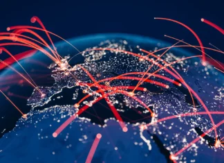 Britanska mornarica rasterala ruski brod sa zone ključnih internet veza Britanska mornarica rasterala ruski brod sa zone ključnih internet veza