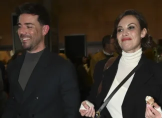 Jessica Bueno y Roberto Mendoza dan el paso y protagonizan su primera aparición conjunta Jessica Bueno y Roberto Mendoza dan el paso y protagonizan su primera aparición conjunta