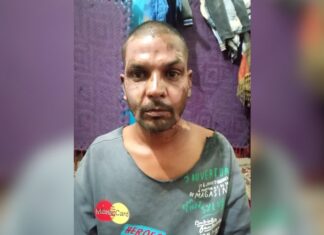 Muçulmano ateia fogo em cristão no Paquistão Muçulmano ateia fogo em cristão no Paquistão