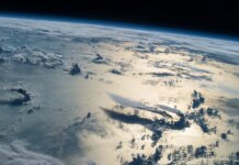 US Declassifies Vintage Spy Satellite With a Wildly Lopsided Orbit US Declassifies Vintage Spy Satellite With a Wildly Lopsided Orbit