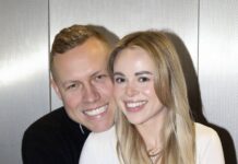 Flirtet Dschungel-Eva mit ihm? Patricks Freundin äußert sich Flirtet Dschungel-Eva mit ihm? Patricks Freundin äußert sich