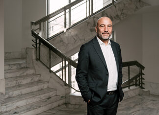 Pacienti by měli za péči připlácet. Šéf VZP o návratu poplatků i počtu porodnic Pacienti by měli za péči připlácet. Šéf VZP o návratu poplatků i počtu porodnic