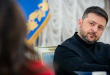 Zelensky em entrevista: “Retirarmo-nos do Donbas seria a única forma de Putin poder dizer: eis a nossa vitória” Zelensky em entrevista: “Retirarmo-nos do Donbas seria a única forma de Putin poder dizer: eis a nossa vitória”