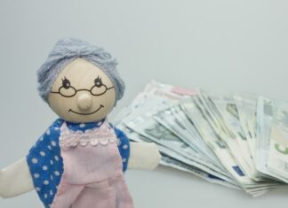 Studiile universitare contează la pensie? Ce trebuie să știi pentru a-ți crește stagiul de cotizare Studiile universitare contează la pensie? Ce trebuie să știi pentru a-ți crește stagiul de cotizare