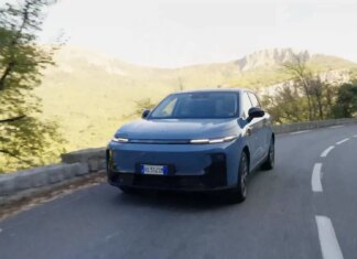 VÍDEO: Pruebo el Leapmotor B10, SUV, eléctrico, asequible, con hasta 434 km de autonomía VÍDEO: Pruebo el Leapmotor B10, SUV, eléctrico, asequible, con hasta 434 km de autonomía