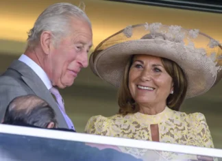 La cara oculta de Carole, madre de Kate Middleton: el plan para convertir a su hija en Reina de Inglaterra La cara oculta de Carole, madre de Kate Middleton: el plan para convertir a su hija en Reina de Inglaterra