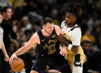 Luka Doncic realiza triple-doble antes del medio tiempo mientras los Lakers aplastan Luka Doncic realiza triple-doble antes del medio tiempo mientras los Lakers aplastan