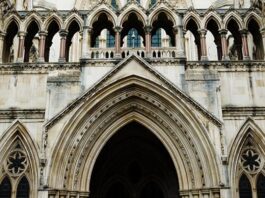 Metropolitan Police needs effective constraints on live facial recognition use, court hears