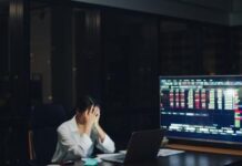 6 Fakta IHSG Runtuh, Trading Halt dan OJK Berkantor di BEI 6 Fakta IHSG Runtuh, Trading Halt dan OJK Berkantor di BEI
