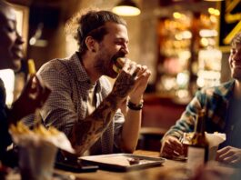 Patient bizarre : un homme décède après avoir mangé un hamburger. Il souffrait d’une allergie rare depuis peu, sans le savoir