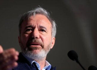 Azcón elevará hasta mil euros al mes la prestación para la atención residencial a personas dependientes en Aragón Azcón elevará hasta mil euros al mes la prestación para la atención residencial a personas dependientes en Aragón