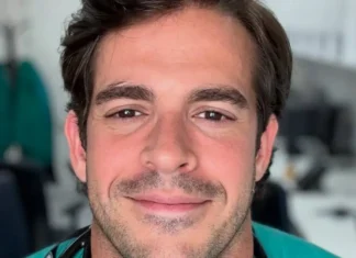 Dr. Aurelio Rojas, cardiólogo: “Si tomas el kéfir por la mañana con fruta fresca, aumentas sus beneficios” Dr. Aurelio Rojas, cardiólogo: “Si tomas el kéfir por la mañana con fruta fresca, aumentas sus beneficios”