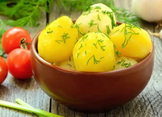 Recetas sencillas con patatas para tus cenas más nutritivas que se preparan en 15 minutos Recetas sencillas con patatas para tus cenas más nutritivas que se preparan en 15 minutos