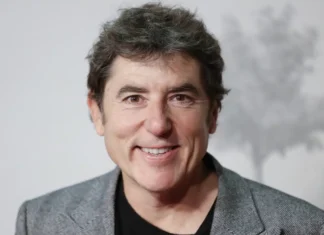 Manel Fuentes se sincera sobre su infancia: “Recuerdo las vacaciones llegando a cualquier playa semicutre” Manel Fuentes se sincera sobre su infancia: “Recuerdo las vacaciones llegando a cualquier playa semicutre”