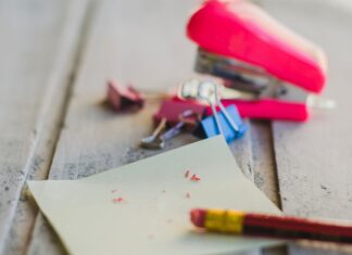 Cuidado al borrar apps preinstaladas en Windows: así puedes romper el sistema sin saberlo Cuidado al borrar apps preinstaladas en Windows: así puedes romper el sistema sin saberlo