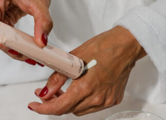 Journal čitateljice ocjenjuju: Ovo je najbolja krema za ruke Journal čitateljice ocjenjuju: Ovo je najbolja krema za ruke