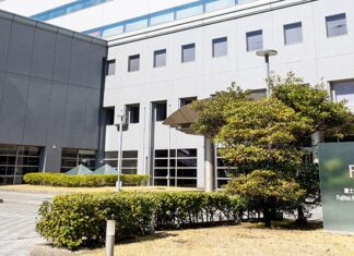 Fujitsu boss ‘falls on his sword’ before settling with Post Office scandal victims Fujitsu boss ‘falls on his sword’ before settling with Post Office scandal victims