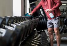 How to Clean Your Dumbbells, According to a Gym Owner How to Clean Your Dumbbells, According to a Gym Owner