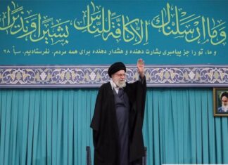 Khamenei Ancam Perang Besar Akan Terjadi di Timur Tengah jika AS Gelar Invasi ke Iran Khamenei Ancam Perang Besar Akan Terjadi di Timur Tengah jika AS Gelar Invasi ke Iran