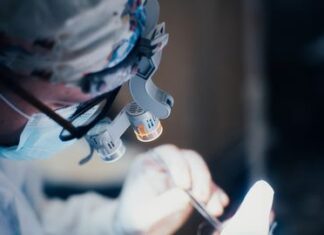 “Kas ar mani notika uz operāciju galda?” Sieviete vairākus gadus cīnās ar neveiksmīgas plastiskās operācijas sekām “Kas ar mani notika uz operāciju galda?” Sieviete vairākus gadus cīnās ar neveiksmīgas plastiskās operācijas sekām