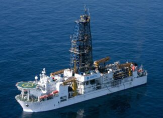 探査船「ちきゅう」、レアアース泥の採取に成功 国産レアアースの産業化にまた一歩 探査船「ちきゅう」、レアアース泥の採取に成功 国産レアアースの産業化にまた一歩