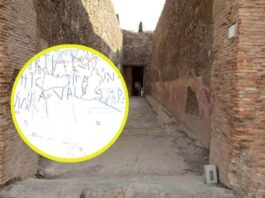 Un rompedor proyecto recupera centenares de grafitis romanos de las paredes del teatro de Pompeya
