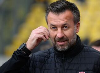 3. Fußball-Liga: Dabrowski soll neuer Aue-Trainer werden 3. Fußball-Liga: Dabrowski soll neuer Aue-Trainer werden