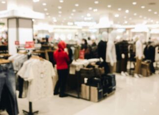 Piazza Italia in amministrazione giudiziaria, margini di guadagno sulla produzione del 300% Piazza Italia in amministrazione giudiziaria, margini di guadagno sulla produzione del 300%