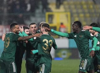 Esenler Erokspor 3 puanı tek golle aldı! Esenler Erokspor 3 puanı tek golle aldı!