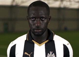 Rafa Benitez signs Moussa Sissoko Rafa Benitez signs Moussa Sissoko