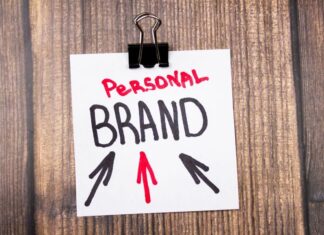 Previše buke, premalo jasnoće Previše buke, premalo jasnoće