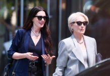 Anne Hathaway Wants You to Turn The Devil Wears Prada 2 Into a Fashion Show Anne Hathaway Wants You to Turn The Devil Wears Prada 2 Into a Fashion Show