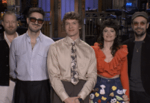 ‘SNL’ Star Tells Connor Storrie That ‘Heated Rivalry’ Is Just Like Her Relationship With Mumford & Sons ‘SNL’ Star Tells Connor Storrie That ‘Heated Rivalry’ Is Just Like Her Relationship With Mumford & Sons