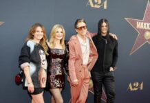 Kevin Bacon and Kyra Sedgwick’s kids had ‘reservations’ about Family Movie Kevin Bacon and Kyra Sedgwick’s kids had ‘reservations’ about Family Movie