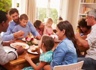 The negative people in your life are making you get older faster. Here’s how to handle them The negative people in your life are making you get older faster. Here’s how to handle them